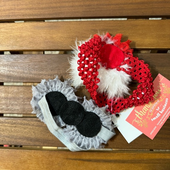 NWOT Handmade Christmas Headbands/ 4pcs / Baby
Girls/ Size: 3-6 months - Picture 8 of 8
